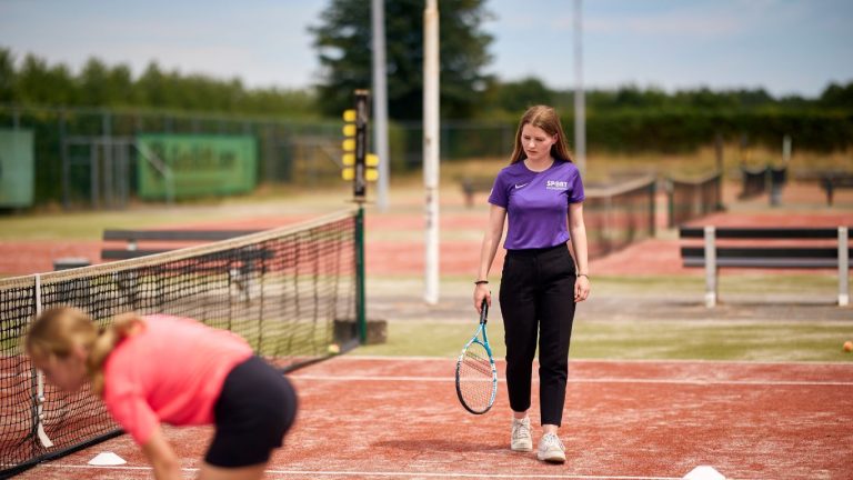 ontdek de administratieve uitdagingen waarmee topsporters te maken krijgen en leer hoe ze deze effectief kunnen aanpakken.