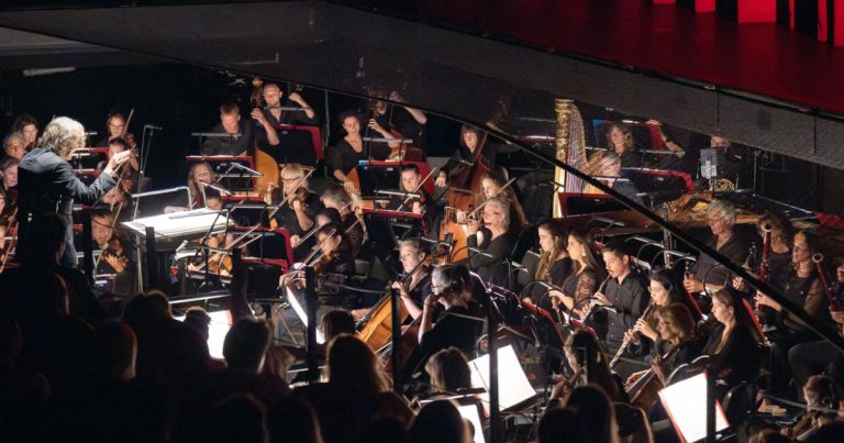 ontdek hoe klassieke muziek als topsport wordt benaderd, met discipline, passie en perfectie op het hoogste niveau.