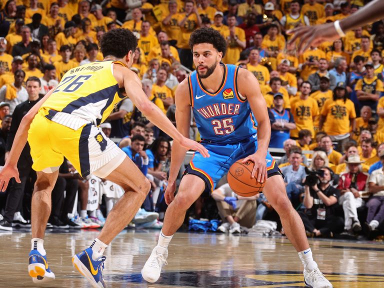ontdek alles over nba-boetes voor opzettelijk verliezen, inclusief regels, voorbeelden en gevolgen voor teams en spelers.