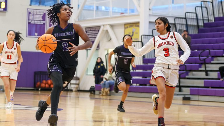 bekijk de samenvatting van de meisjesbasketbalwedstrijd van newark east side en mis geen hoogtepunt van het spannende spel.