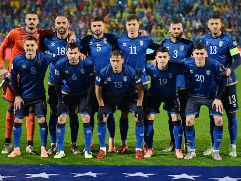 bekijk de wk 2026 voorspellingen voor de wedstrijden slowakije tegen kosovo en turkije tegen roemenië. ontdek analyses, kansen en verwachtingen voor deze spannende voetbalwedstrijden.
