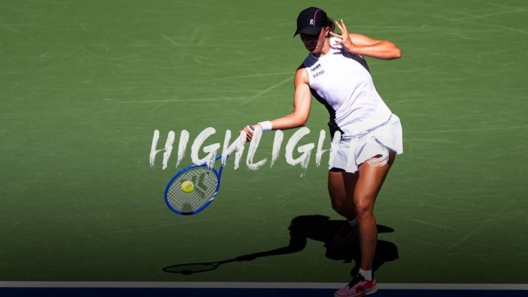 iga swiatek kijkt terug op haar onverwachte tennisresultaten en deelt haar ervaringen en inzichten over de recente wedstrijden.