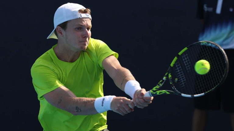 tennisspeler deelt recente update over iraanse aanvallen tijdens vlucht, met belangrijke inzichten en persoonlijke ervaringen.